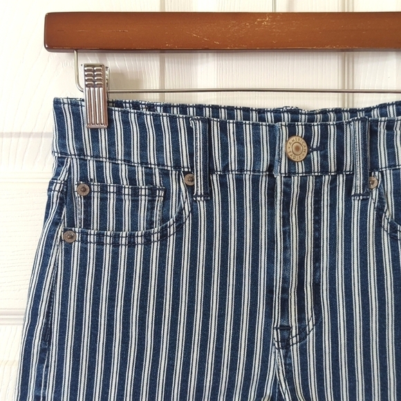 American Eagle Retro Striped Dark Wash High Waisted Shortie Jean Shorts 4 - Picture 8 of 12